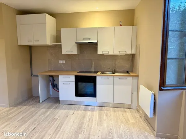 Appartement T2 - 45 m² - Romans-sur-Isère - 550 CC