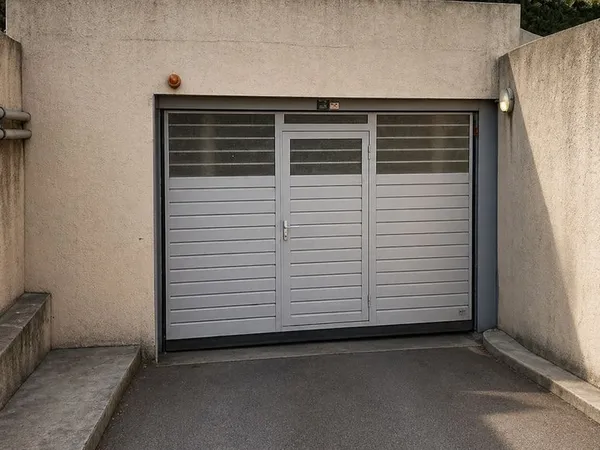 Parking sous-sol 12 m2 hippodrome proche plage bd Kennedy