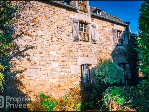 Maison de caractère plein bourg