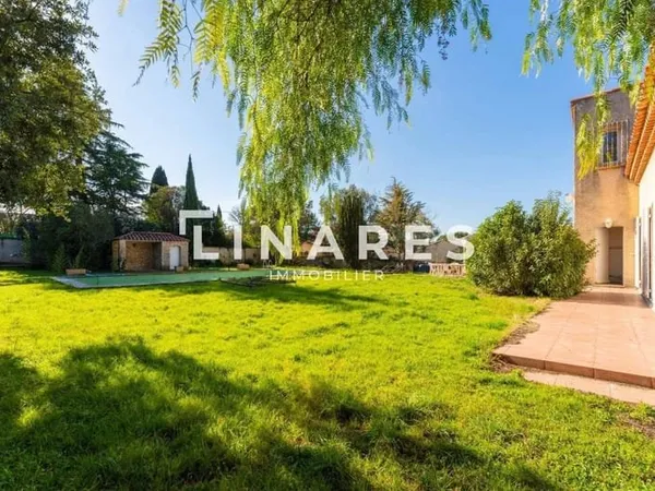 Terrain constructible 579 m²