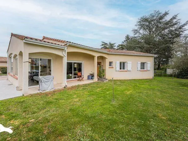 Maison de plain-pied 5 pièces 115 m²