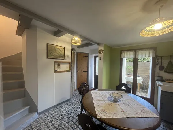 POISAT Maison de village de type 3