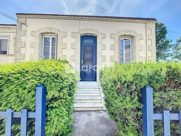 Maison en pierre, au coeur de Blaye !