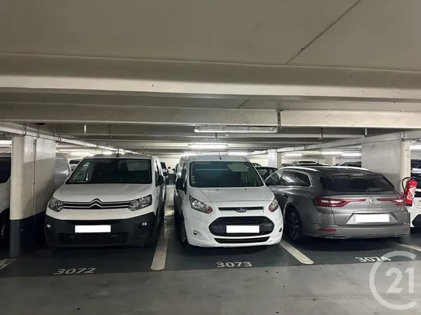Parking 12 m²
