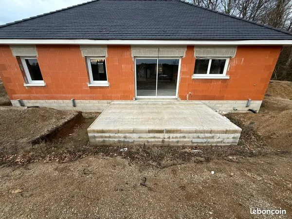 À louer maison neuve Montaignac sur Doutres