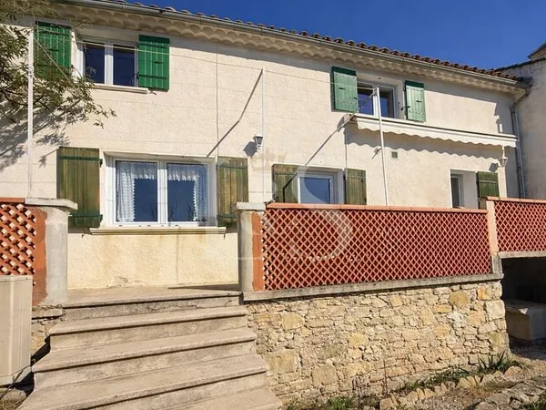 Maison 8 pièces 102 m²