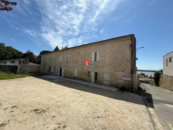 Local commercial 3 pièces 65 m²