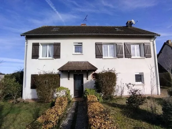 Grande maison familiale de 6 pièces, proche toutes commodités