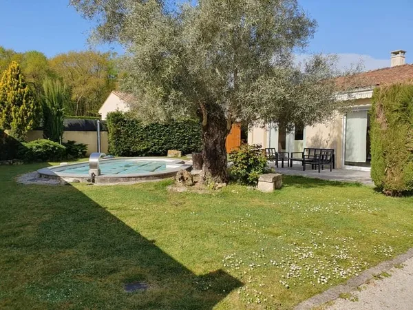 Maison de plain-pied 5 pièces 130 m²