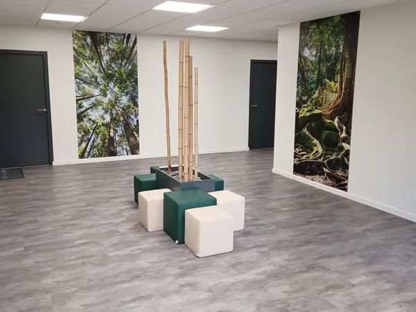 Bureau fermé en espace partagé