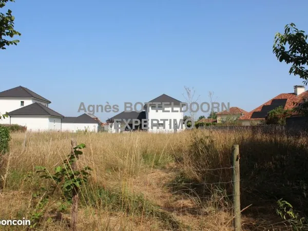 Terrain 1255 m² Idron