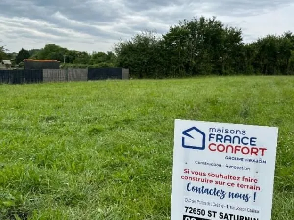 Terrain 772 m² Beaumont Sur Sarthe