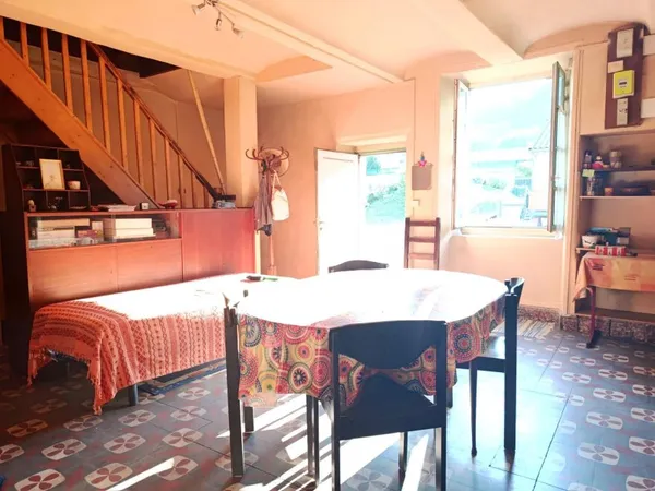 A saisir maison en pierre de 123M² au coeur de LABEGUDE