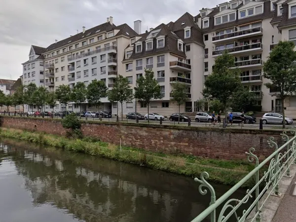 Quai Lezay Marnésia. Beau 2 Pièces - 53m² - lumineux et calme