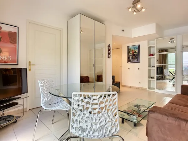 Vends appartement ***
