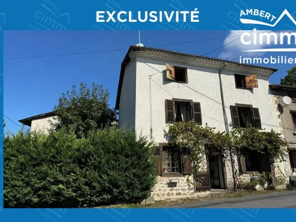 MAISON DE VILLAGE AVEC JARDIN ET GRANGE