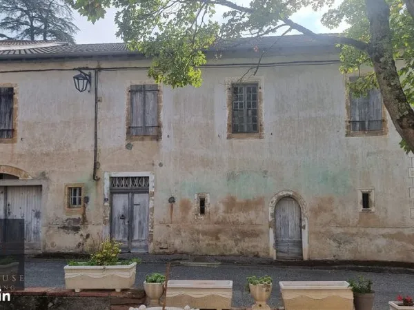 Maison de village 8 pièces 280 m²