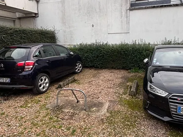 PARKING EXTERIEUR PRIVATIF RUE DU CHAMP DES OISEAUX