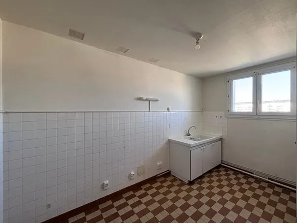 À LOUER - APPARTEMENT T3 - VENDOME (41)