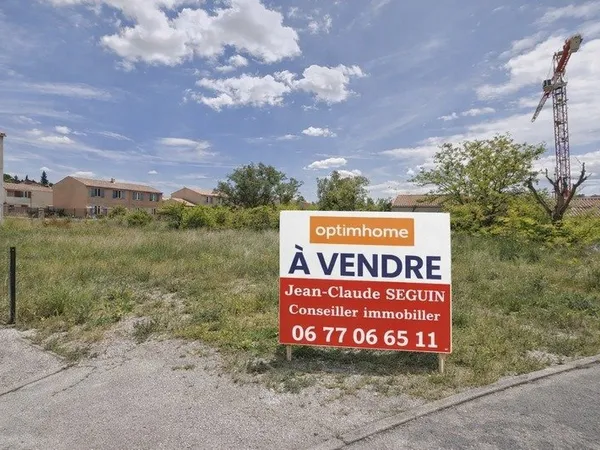 MONTEUX | Terrain constructible de 1 316 m² - Lotissement LES ACACIAS