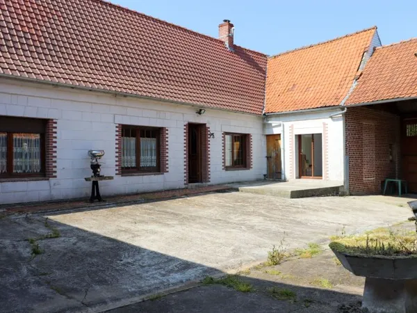 LISBOURG : CORPS DE FERME DE 156M2 A 15 MINUTES DE FRUGES