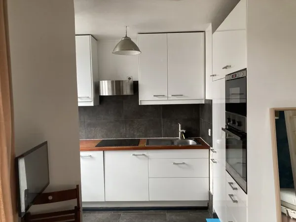 Loue Appartement 2 pièces meublé de 27m² - Montreuil (métro Croix de Chavaux)