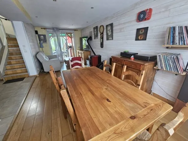 Maison 8 pièces 149 m²