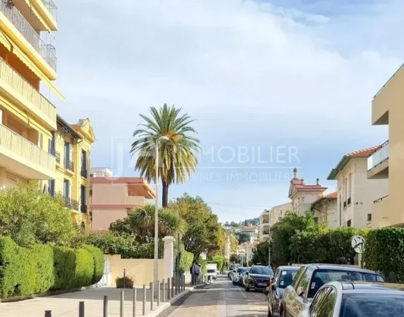 NICE QUARTIER DES POÈTES