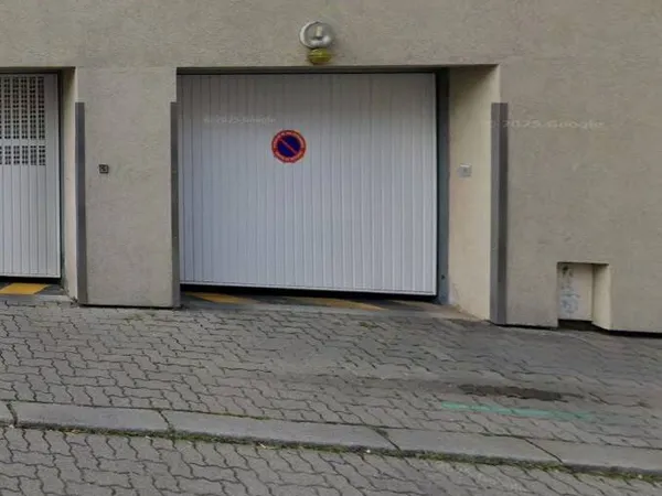 Parking 12 m²
