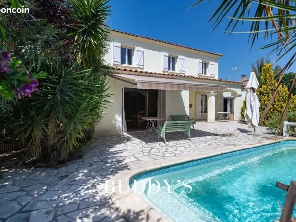 Maison 5 pièces 160 m²