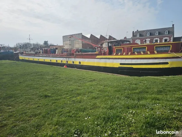 Logement atypique Vente Creil 7p 200m² 500000€