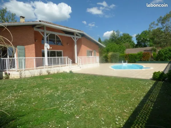 Villa d'architecte de 130 m² avec piscine Fiac 81500