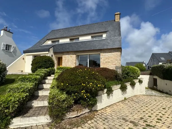 A vendre - maison à PLOUHARNEL - Quartier recherché