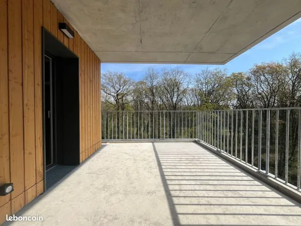 Appartement T2 neuf avec grand balcon et place de parking en sous-sol
