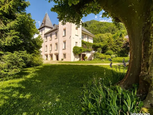 Propriété 11 pièces 391 m²
