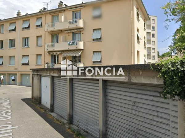 Stationnement Location Bourg-lès-Valence   60€