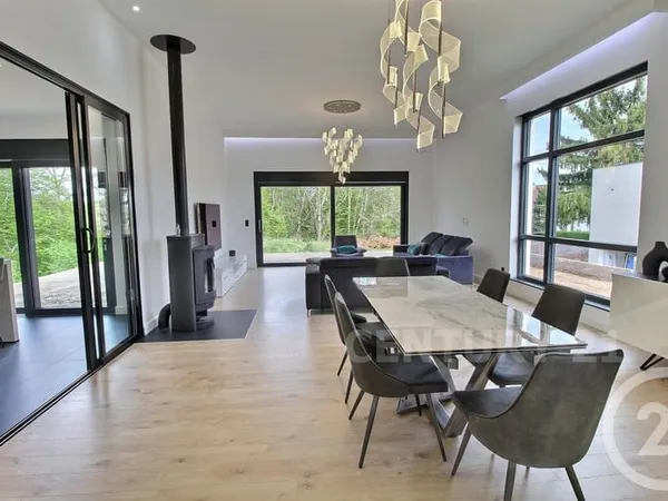 Maison 6 pièces 150 m²