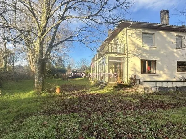 Maison 6 pièces 266 m²