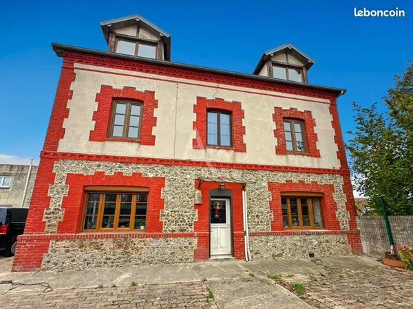Maison 8 pièces 161 m²