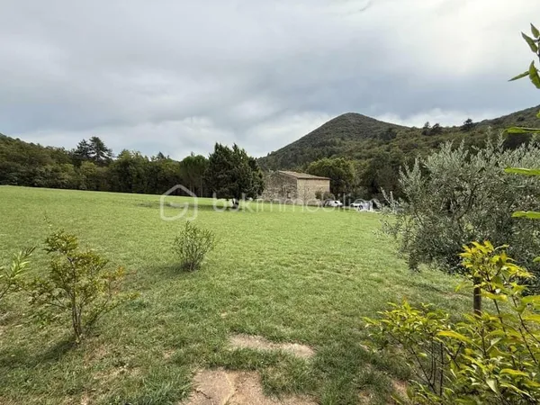 Maison de caractère 104 m² - Terrain 17,5 ha - Les Tourrettes (26740)