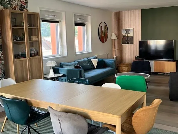 Appartement T3 de 87 m² avec terrasse, triple exposition et box fermé dans une résidence sécurisée e