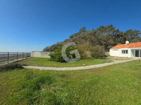MAISON - 4 PIECES - 87 M² - A VENDRE - JARD SUR MER