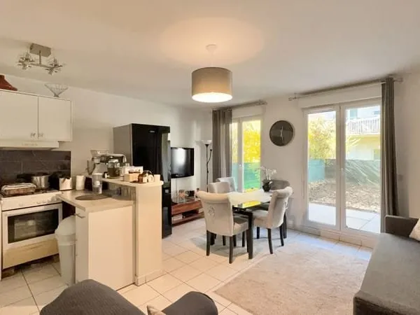 Appartement Corbeil Essonnes 3 pièce(s) 58 m2