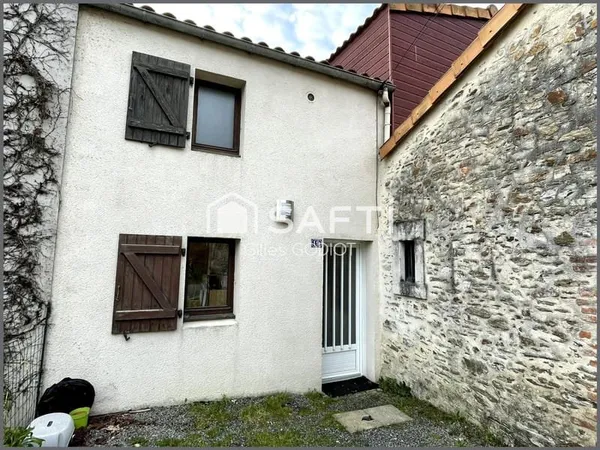 Petite Maison individelle en village