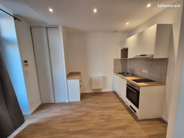 Appartement 002 - 2 pièces 30 m² REFAIT A NEUF A VISITER