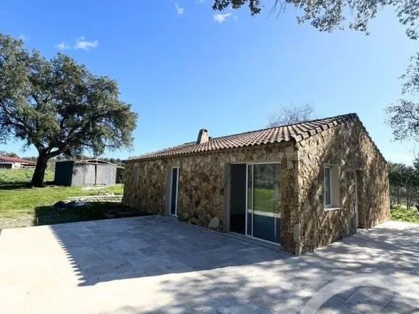 Maison de plain-pied 5 pièces 81 m²