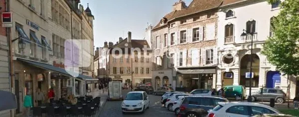 Local commercial 309 m²