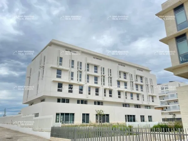 Bureaux 1341 m²