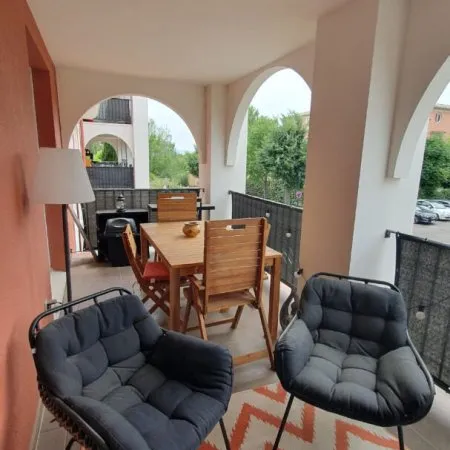 Appartement de 40 m2 avec grande terrasse - lumineux et fonc