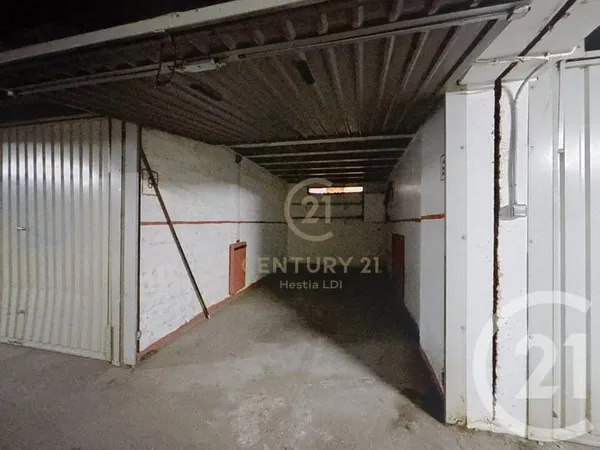 Parking 13 m²
